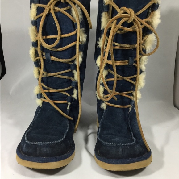 UGG Shoes - Lace-up navy blue UGGS Size 6